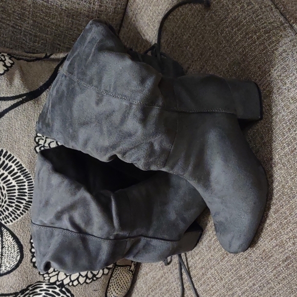 Over the Knee Faux Suede Lace Up the Back Boots - Picture 7 of 7